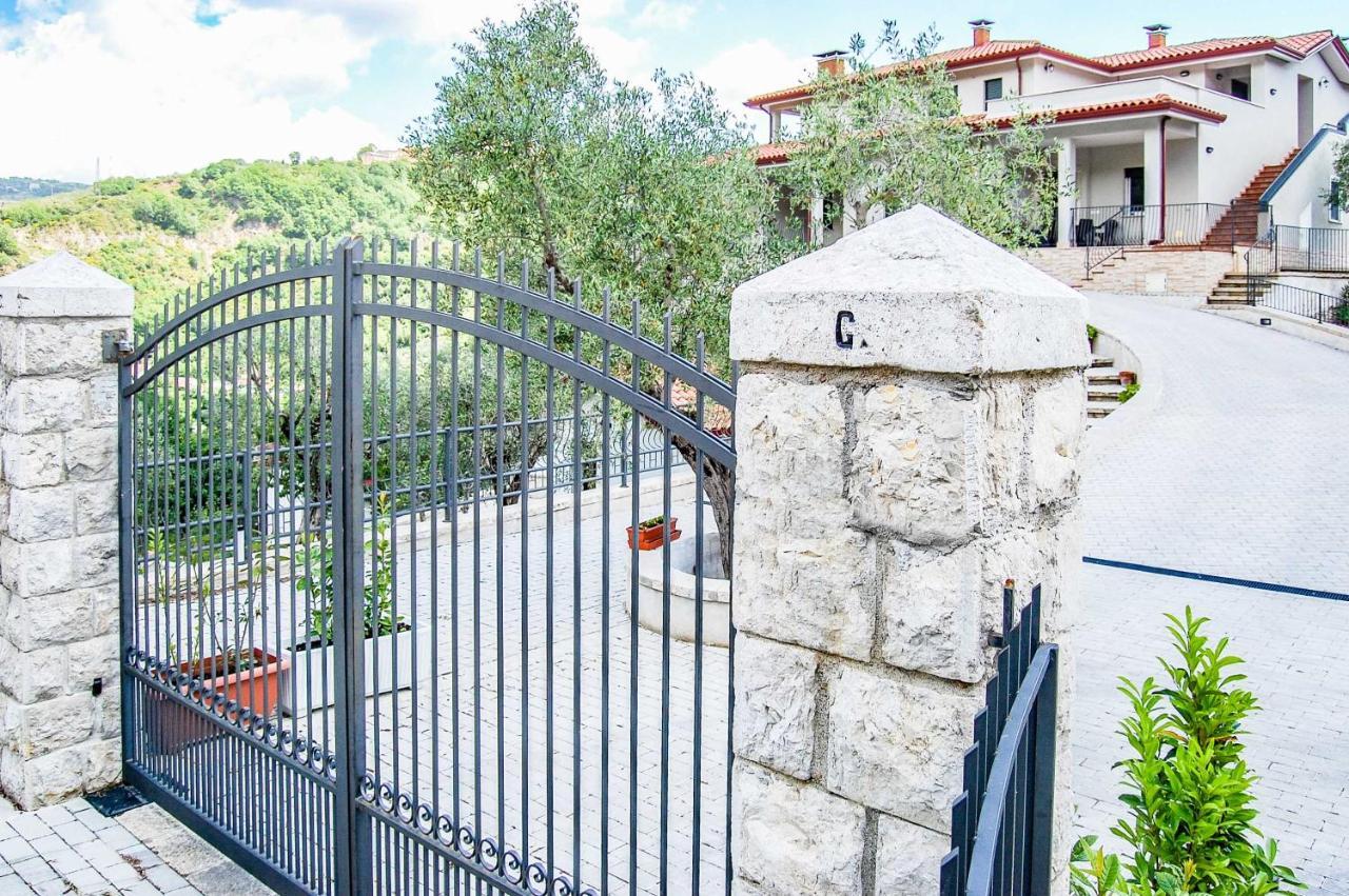 Casa Elisabetta Shortlets Apartment Caposele Екстериор снимка